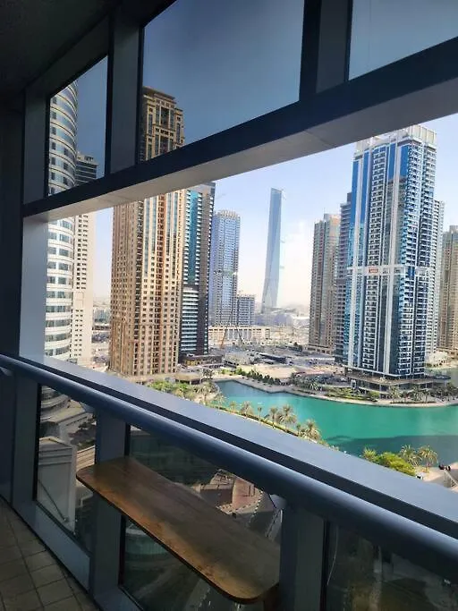 Next To Metro 1Bed With Panoramic Lake View Dubai