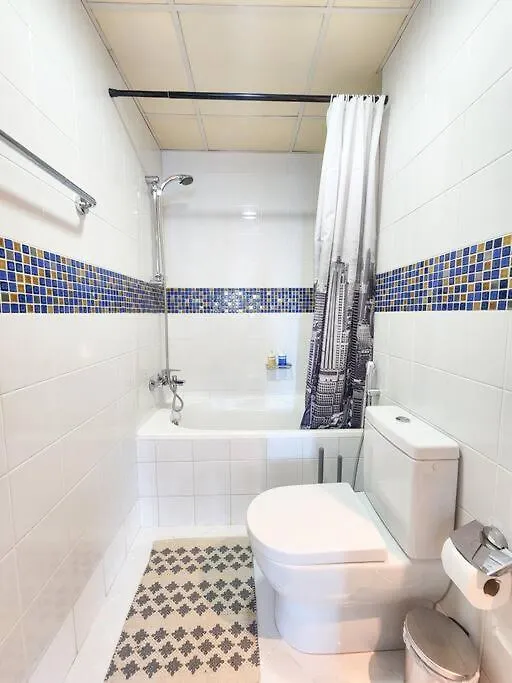 Next To Metro 1Bed With Panoramic Lake View Dubai